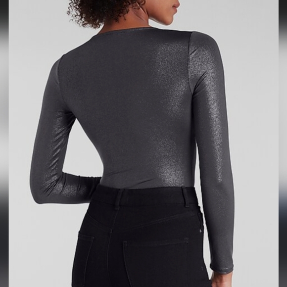 EXPRESS Body Contour Metallic Twist Front Thong Bodysuit SMALL NWT - Picture 2 of 8